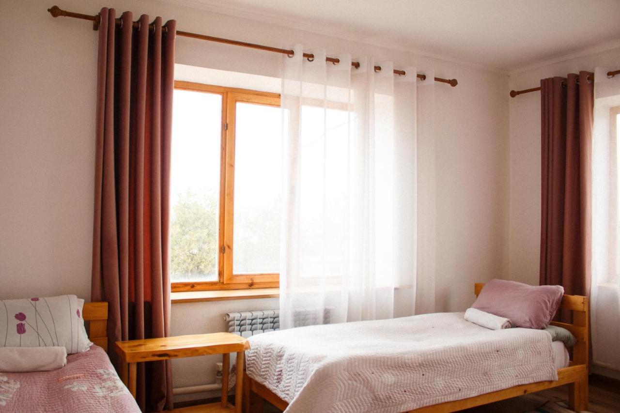 Guest House Altyn Oimok Bokonbayevo Kültér fotó
